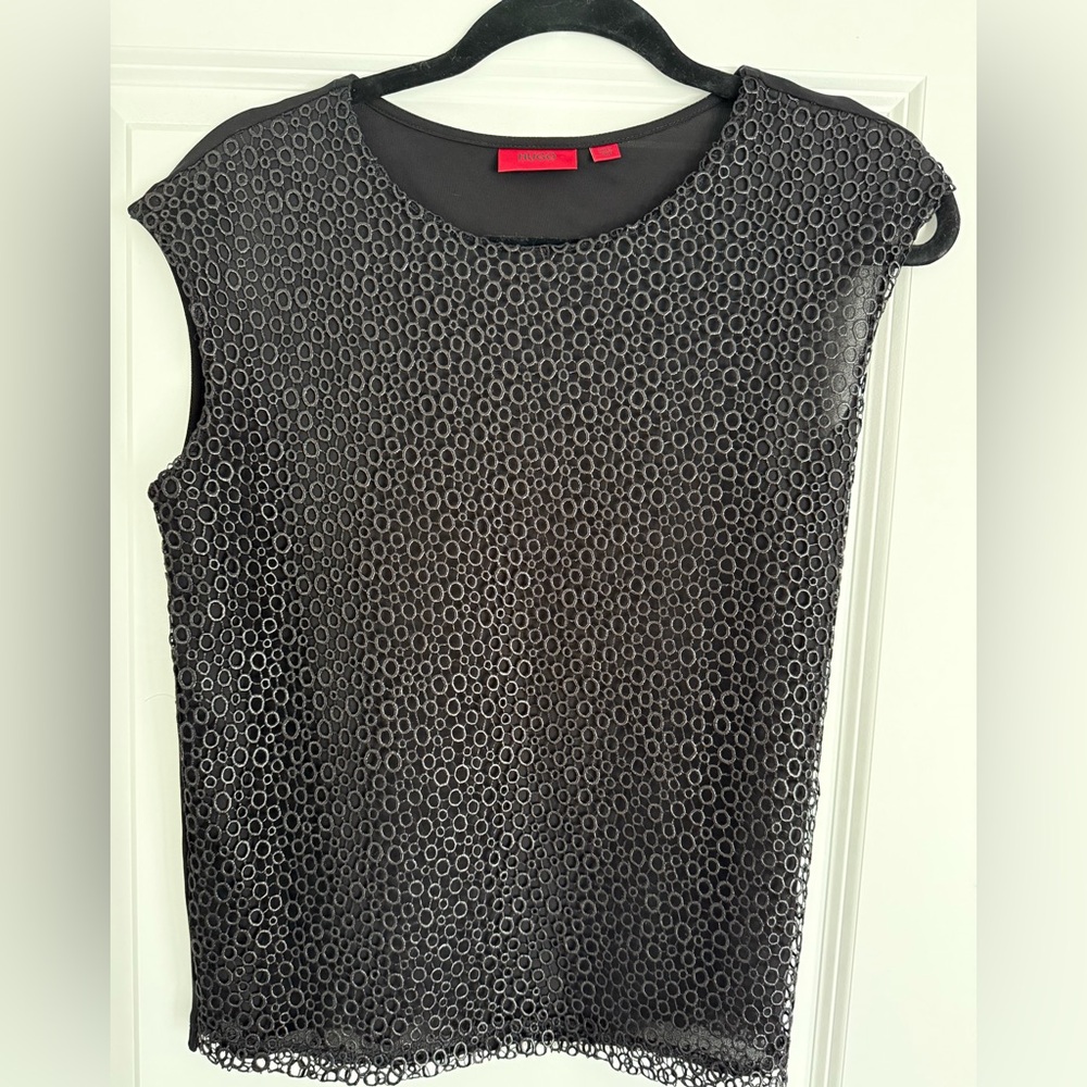HUGO by Hugo Boss laser-cut / circle-lace overlay blouse Women’s small